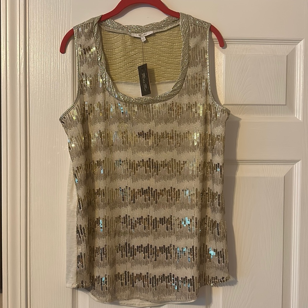 Miss Me Women’s gold top